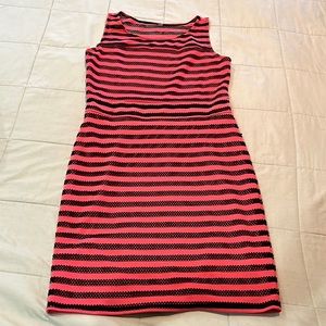 Women a dress, tag missing but fits a medium